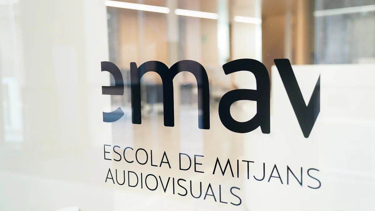 Dama en apuros — Escolar project